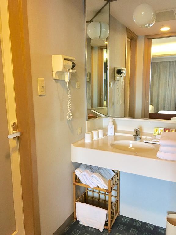 Hotel Heritage Hanno Bagian luar foto