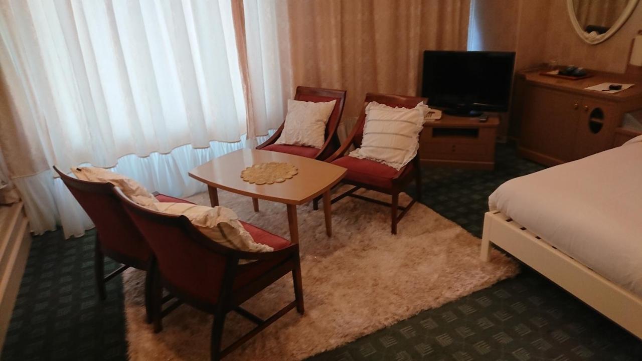 Hotel Heritage Hanno Bagian luar foto